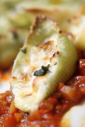 Ostefylte pastaskjell