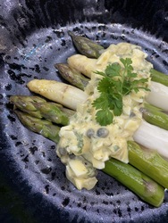 Asparges med grebiche 