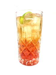 Ingefærøl, lime og appelsinsirup