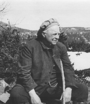 Carl Birk i «Barsenga» på Svinslaaen. 1950. Carl Birk i «Barsenga» på Svinslaaen. 1950.